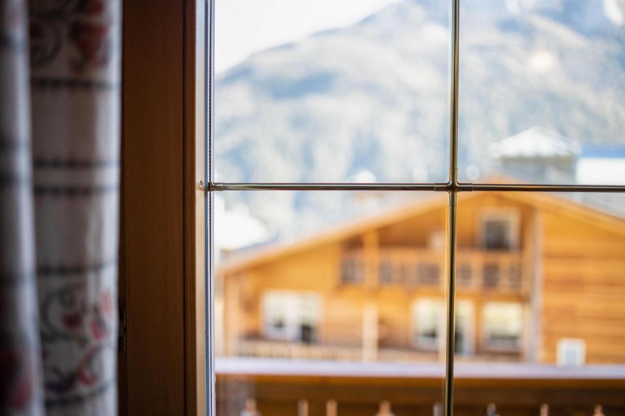 Villa Mazzel With Balcony ヴィーゴ・ディ・ファッサ エクステリア 写真